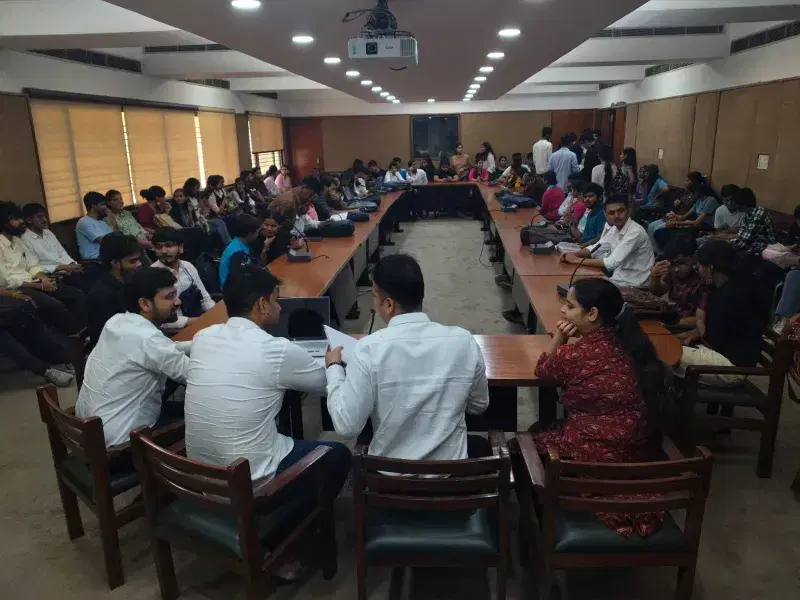 Dyal Singh College Academic Building photo 2